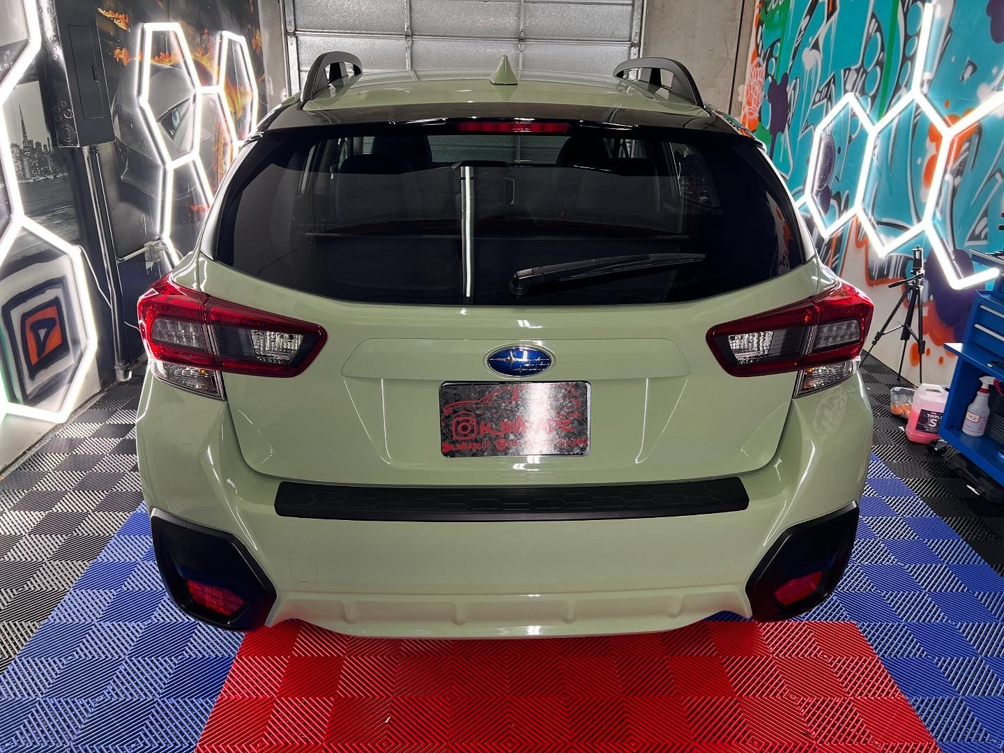 Khaki Green (Light)