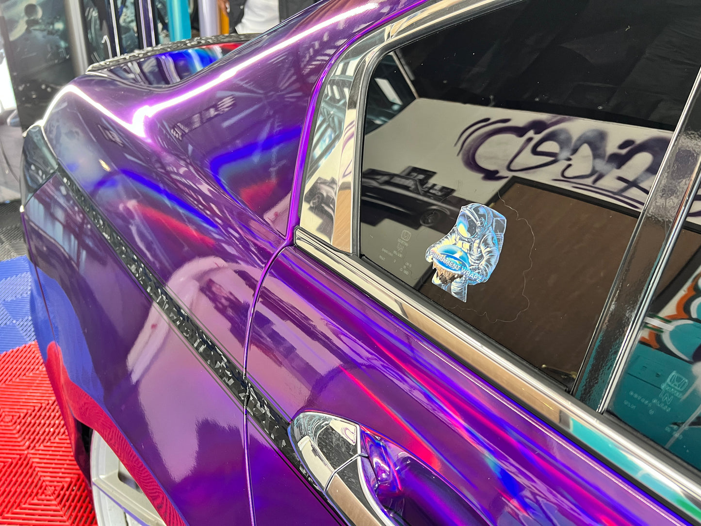 Holographic Purple